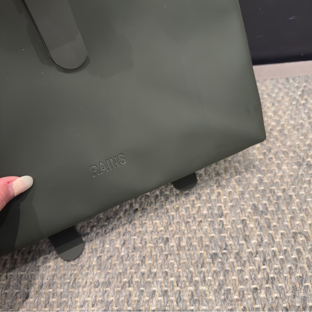 Rains Green Urban Backpack Minimalist Design Backpack / Rucksack - Picture 6 of 13